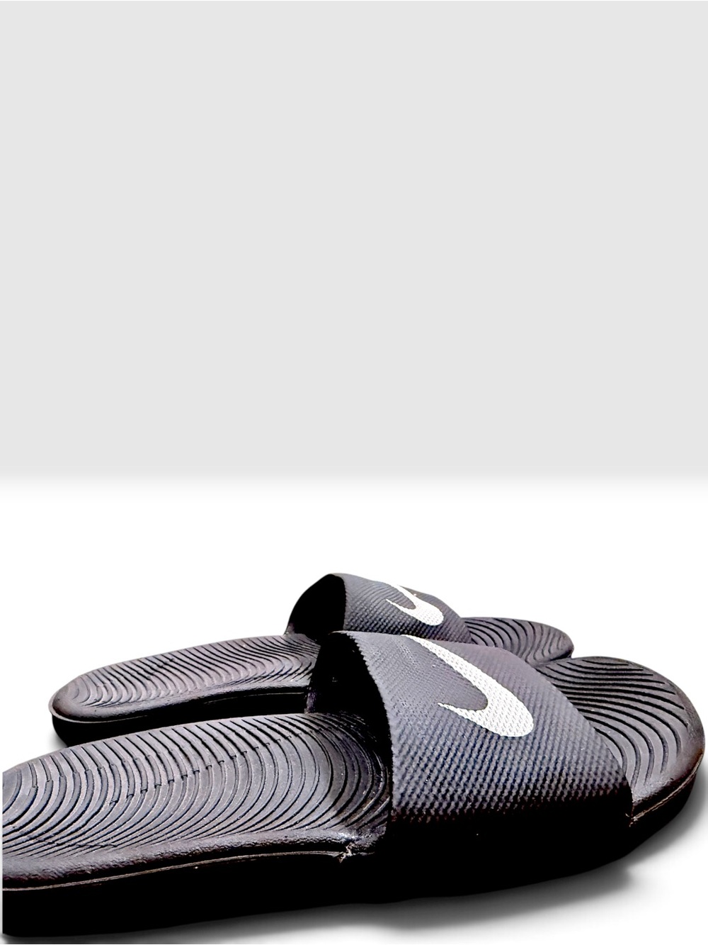 Nike Slide - Picture 3 of 5